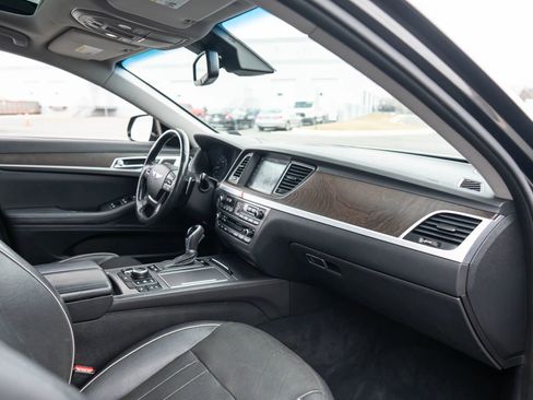 Used 2015 Hyundai Genesis 3.8 w/ Option Group 04 image 16