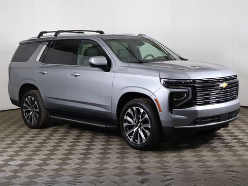 Used 2025 Chevrolet Tahoe High Country w/ Sun And Tow Package image 2