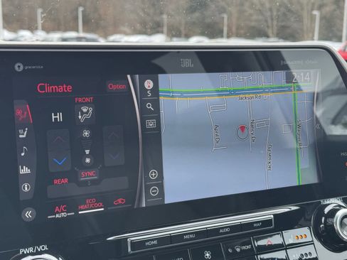 Used 2020 Toyota Highlander Limited image 24