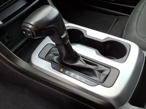 Used 2021 Chevrolet Colorado LT w/ LT Convenience Package image 13