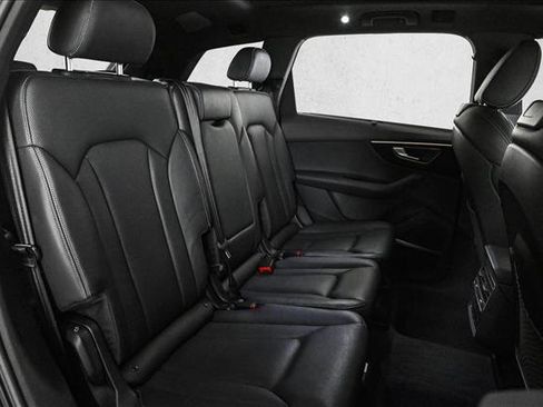 Certified 2025 Audi Q7 3.0T Prestige w/ Prestige Package image 21