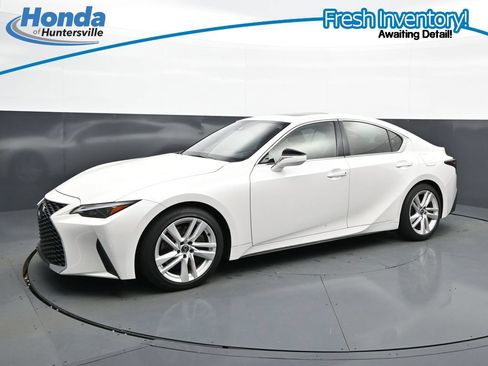 Used 2023 Lexus IS 300 w/ Comfort Package RWD image 6