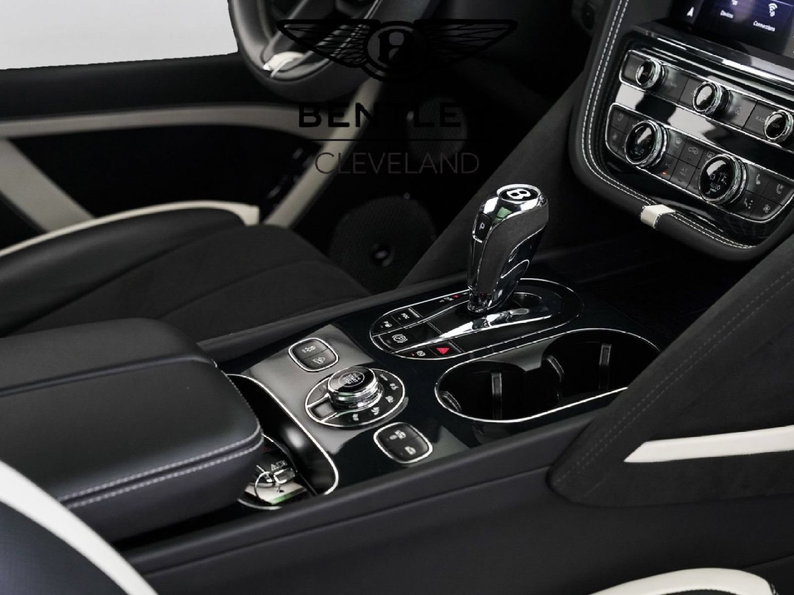 Used 2023 Bentley Bentayga Speed AWD/4WD image 44