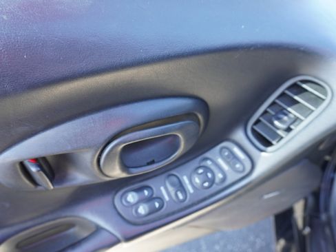 Used 2004 Chevrolet Corvette 2dr Convertible w/ Preferred Equipment Group image 20