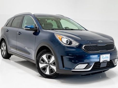Used 2018 Kia Niro EX FWD image 6
