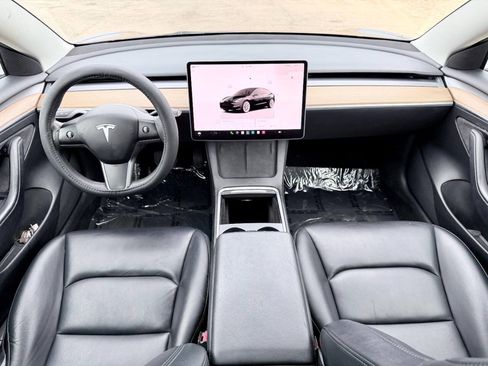 Used 2023 Tesla Model 3 Standard Range RWD image 8