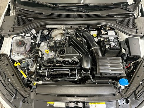 Used 2025 Volkswagen Jetta Sport FWD image 33