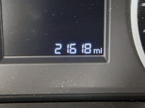 Used 2019 Hyundai Elantra SE image 16