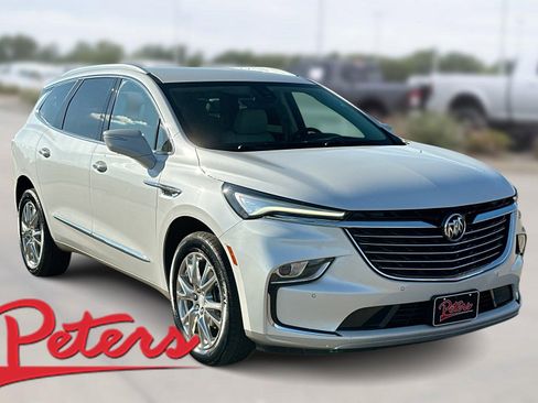 Used 2022 Buick Enclave Premium w/ Surround and Sites Package image 1