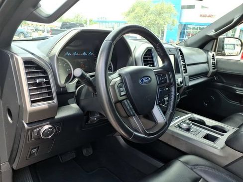 Used 2019 Ford Expedition XLT w/ Equipment Group 201A RWD image 20