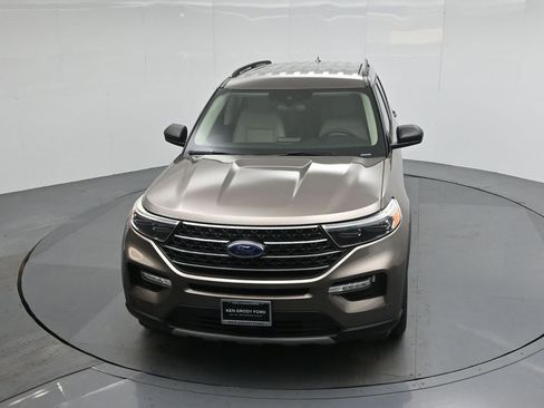 Certified 2021 Ford Explorer XLT w/ Equipment Group 202A RWD image 35