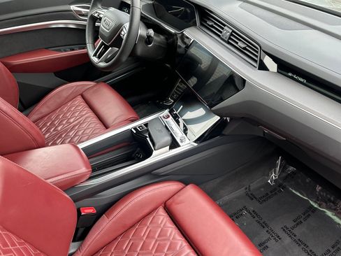 Certified 2024 Audi Q8 e-tron Prestige w/ Prestige Package image 15