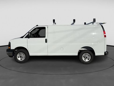 New 2025 GMC Savana 2500 Work Van w/ Chrome Appearance Package image 3