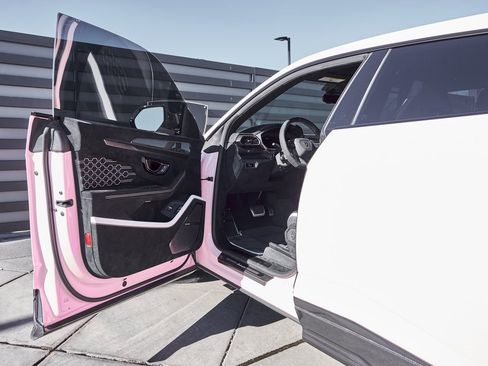 Used 2024 Lamborghini Urus Performante image 38