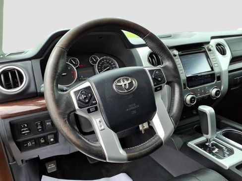 Used 2016 Toyota Tundra Limited w/ Limited Premium Package AWD/4WD image 12
