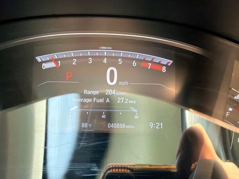 Used 2018 Honda CR-V Touring image 10