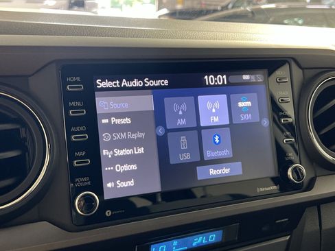 Used 2023 Toyota Tacoma TRD Sport w/ Black Out Package (TMS) AWD/4WD image 18