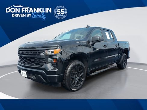 Used 2024 Chevrolet Silverado 1500 Custom image 1