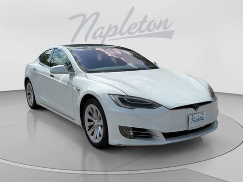 Used 2018 Tesla Model S 75D AWD/4WD image 8
