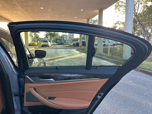 Used 2023 BMW 540i w/ M Sport Package image 33