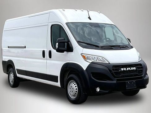 Used 2025 RAM ProMaster 2500 w/ Convenience Group FWD image 1