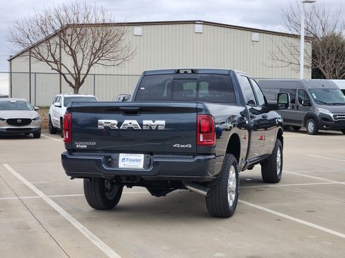New 2026 RAM 2500 Laramie w/ Sport Appearance Package AWD/4WD image 4