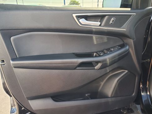 Used 2019 Ford Edge SEL w/ Equipment Group 201A FWD image 10