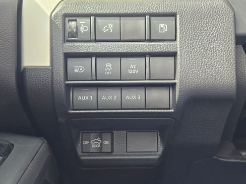 Used 2024 Toyota Tacoma TRD Off-Road w/ TRD Off Road Upgrade Package image 28