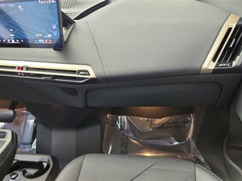 Used 2026 BMW iX xDrive45 image 36