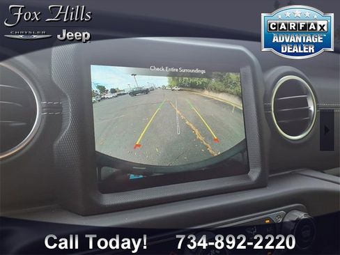 Used 2022 Jeep Wrangler Unlimited Sahara image 21