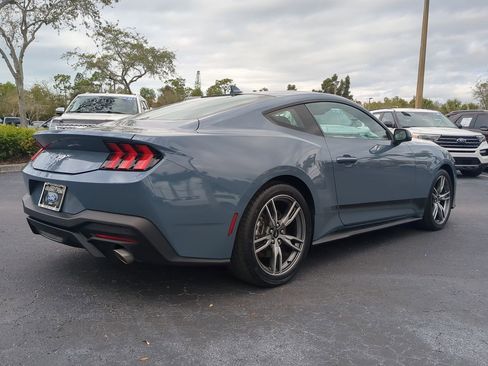 Certified 2024 Ford Mustang Coupe image 4