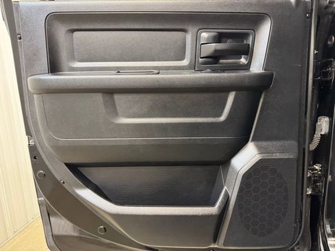 Used 2015 RAM 2500 Tradesman w/ Chrome Appearance Group image 15