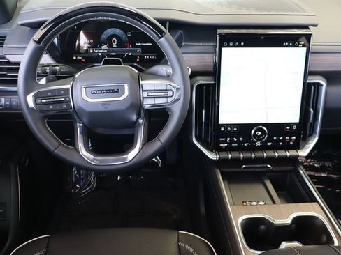 New 2026 GMC Acadia Denali w/ Super Cruise Package FWD image 18