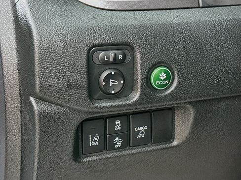 Used 2023 Honda Ridgeline Sport image 10