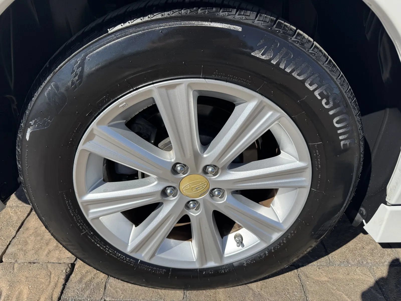Used 2011 Subaru Legacy 2.5i Premium AWD/4WD image 13