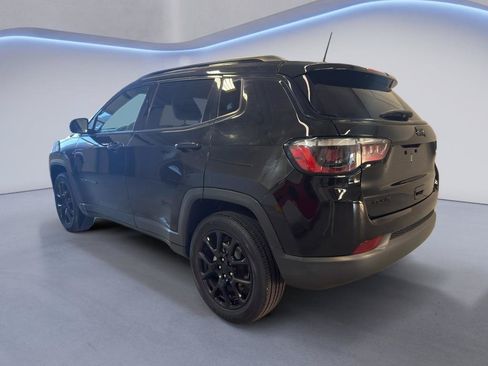 Used 2022 Jeep Compass Latitude AWD/4WD image 5