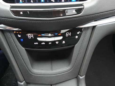 New 2026 Cadillac XT5 Premium Luxury w/ LPO, ONYX Package image 20