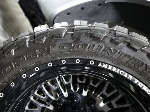 Used 2023 Ford F450 Limited w/ FX4 Off-Road Package image 55