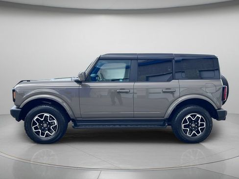 Used 2025 Ford Bronco Outer Banks AWD/4WD image 4