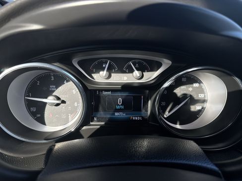 Used 2020 Buick Envision Essence image 11