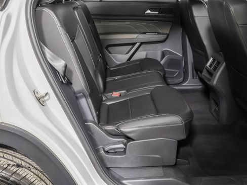 Used 2023 Volkswagen Atlas Cross Sport SE w/ Panoramic Sunroof Package AWD/4WD image 41