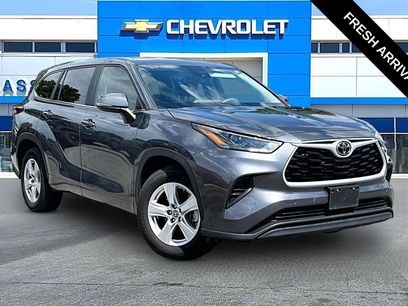 Used 2023 Toyota Highlander L