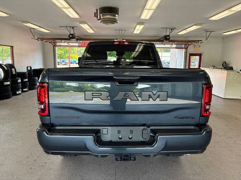 Certified 2025 RAM 2500 Big Horn AWD/4WD image 18