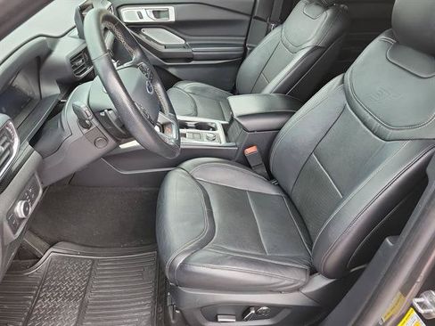 Used 2020 Ford Explorer ST w/ Premium Technology Package AWD/4WD image 3