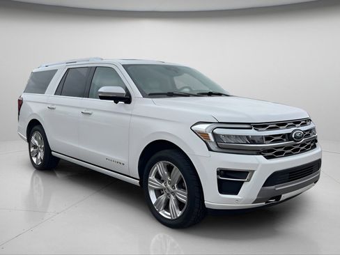 Used 2023 Ford Expedition Max Platinum AWD/4WD image 2