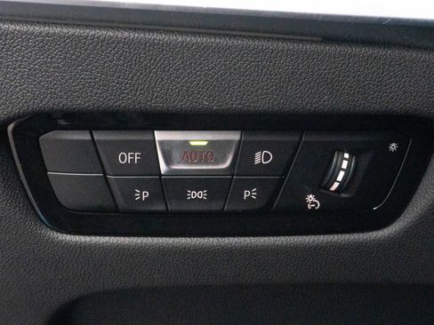 Used 2024 BMW M2 w/ Lighting Package image 17