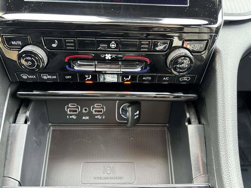 New 2025 Jeep Grand Cherokee Laredo X image 11