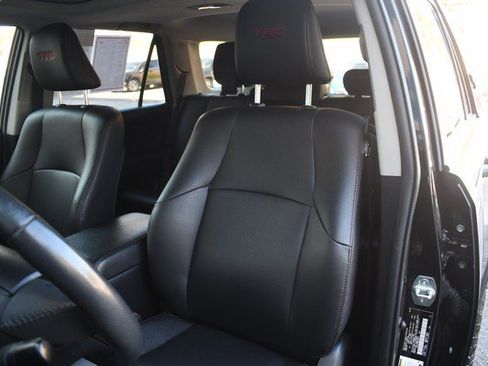 Used 2022 Toyota 4Runner TRD Off-Road Premium w/ Moonroof Package AWD/4WD image 17