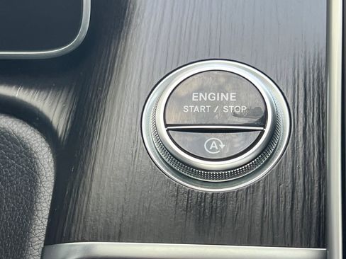 Certified 2023 Mercedes-Benz S 500 4MATIC image 33