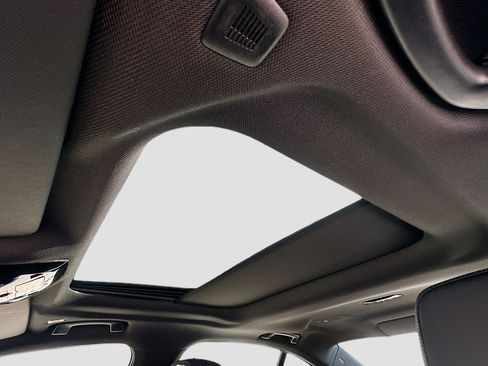 Used 2025 BMW i5 eDrive40i w/ Premium Package image 20